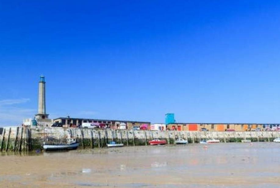 Kent Getaways Hotel Westgate-on-Sea Exterior photo
